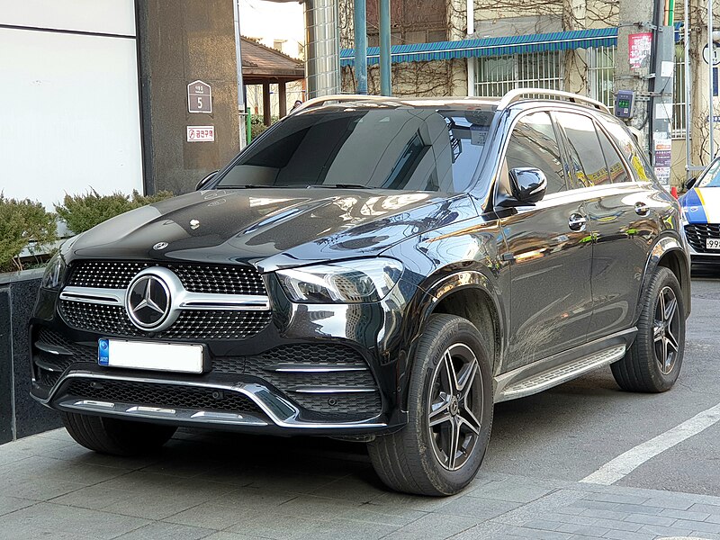 Тест-драйв Mercedes-Benz GLE 450: баланс роскоши и динамики