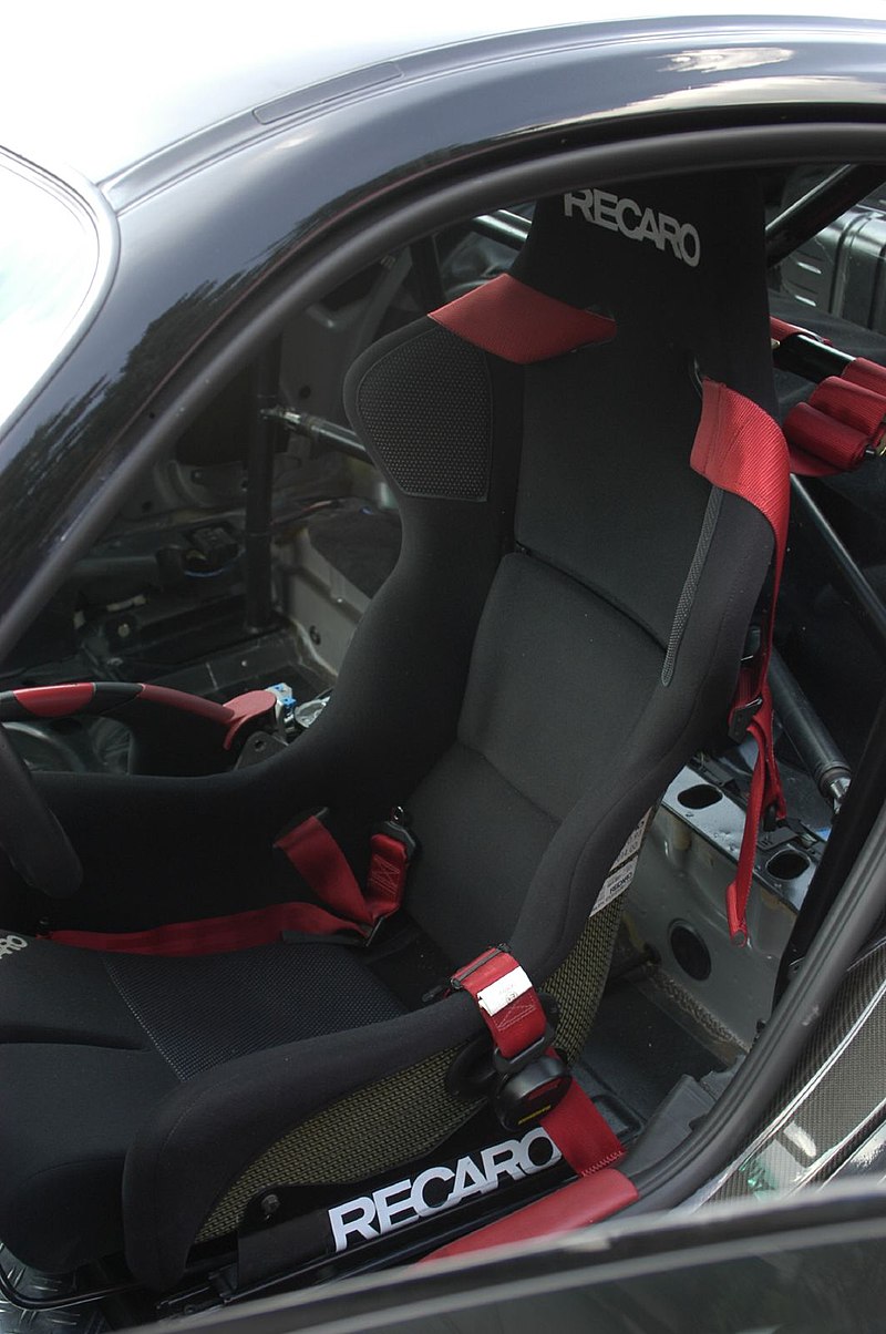 Спортивное сиденье Recaro Sportster CS